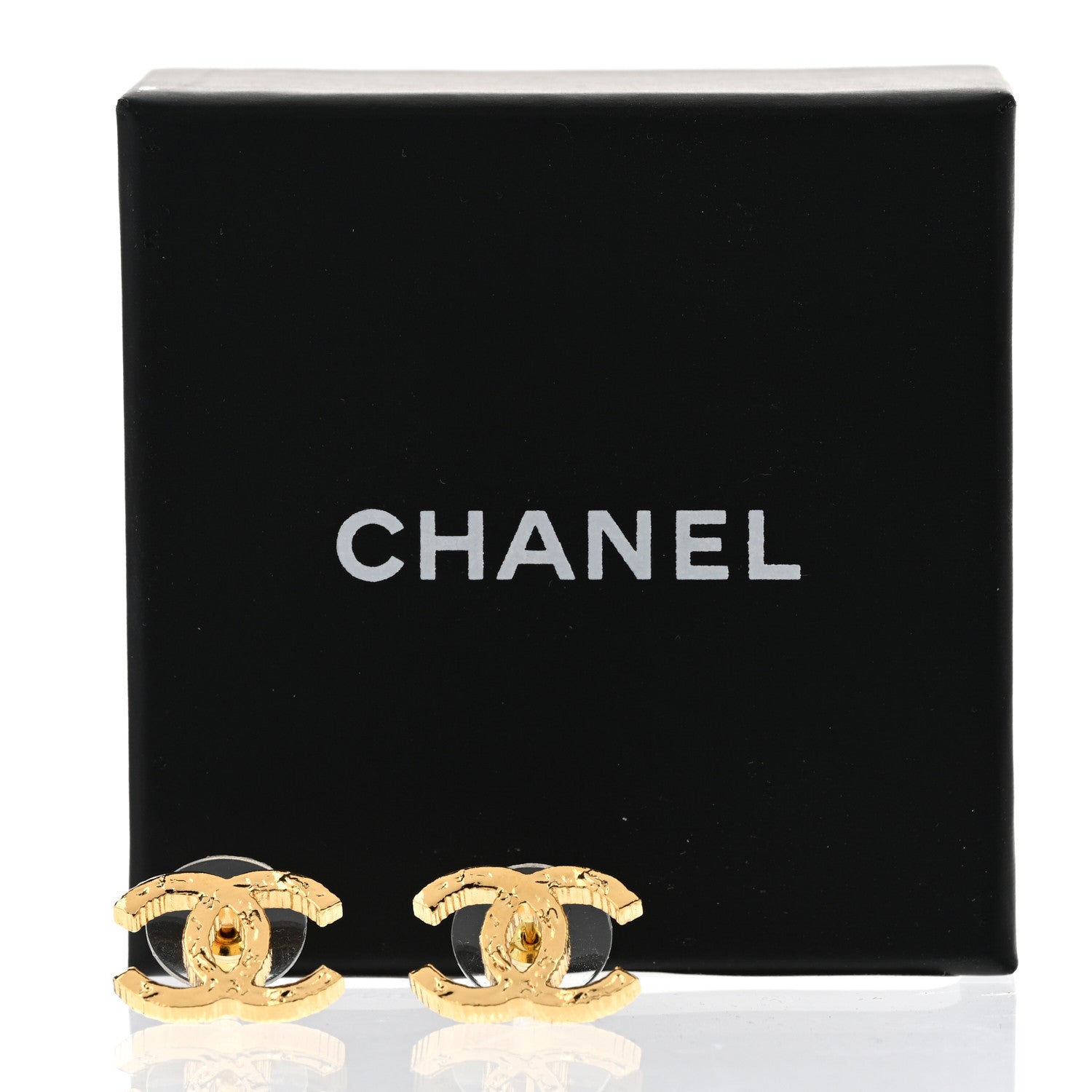 Chanel Metal Textured CC Earrings Gold 5 of 5