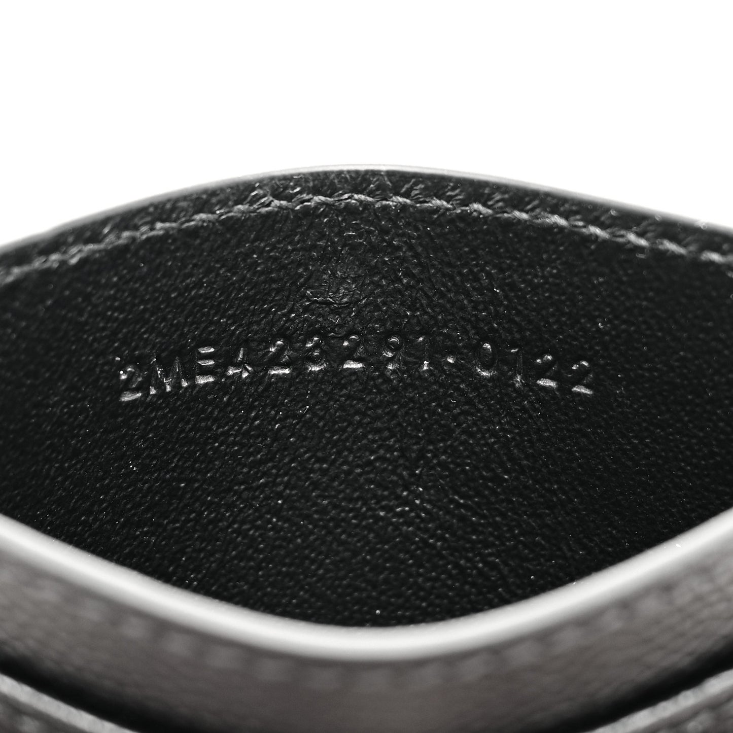 Grain De Poudre Matelasse Chevron Monogram Credit Card Case Black