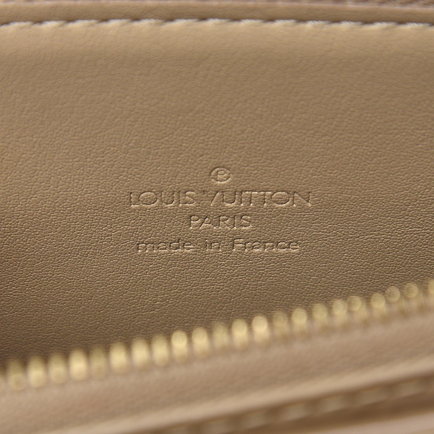 Louis Vuitton Vernis Mott Beige 6 of 7