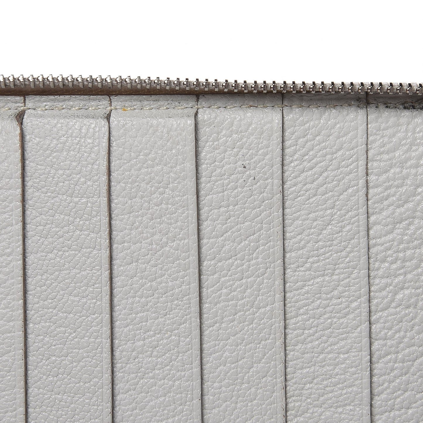 Chevre Mysore Azap GM Combined Wallet Gris Pale