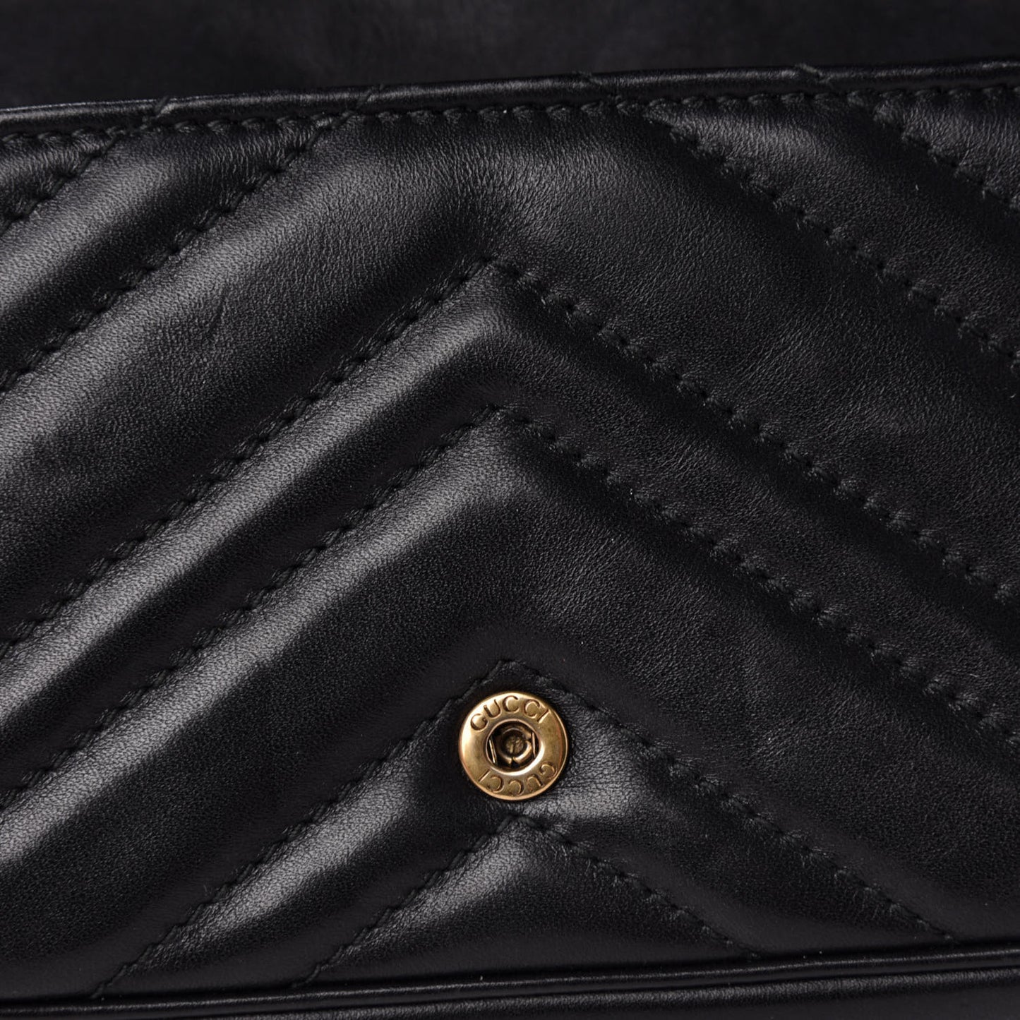 Calfskin Matelasse Super Mini GG Marmont Shoulder Bag Black