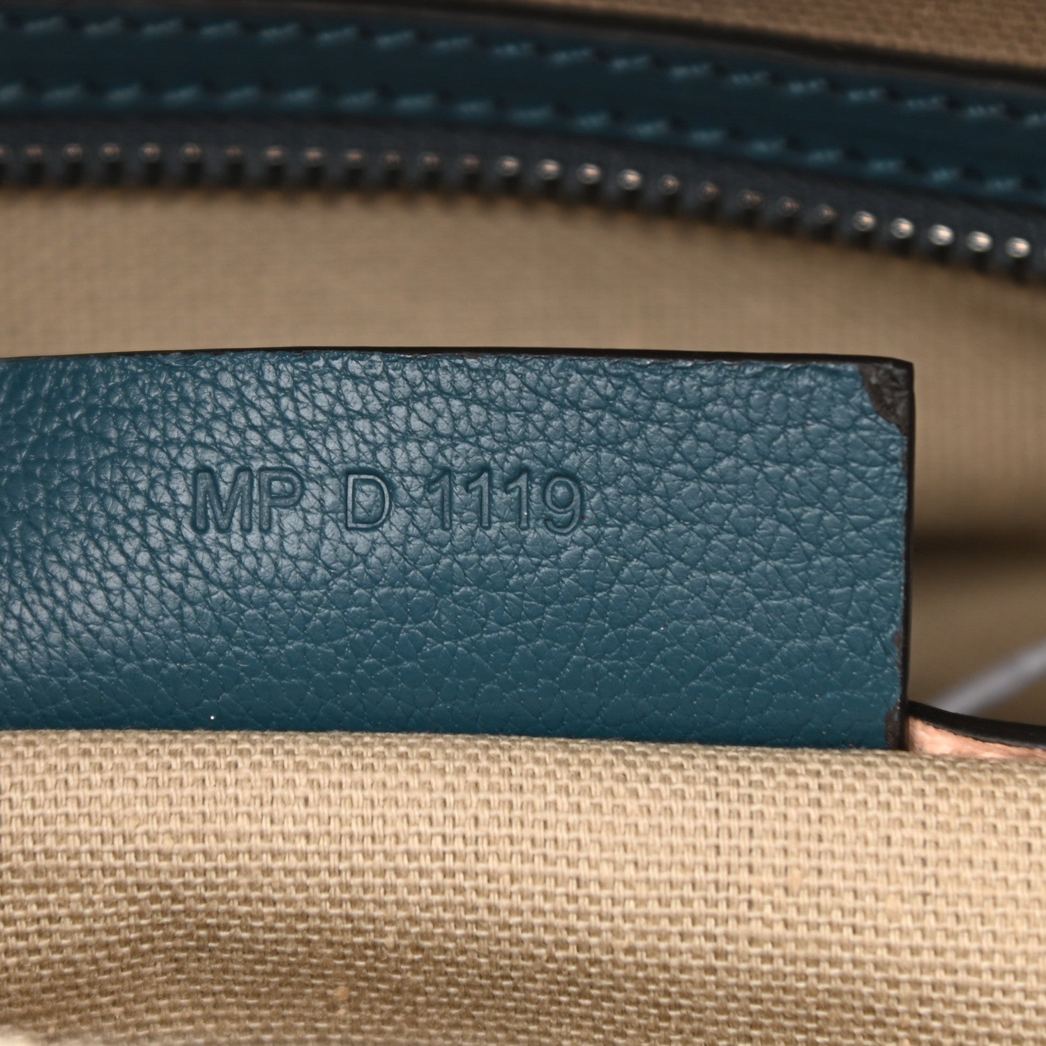 Givenchy Sugar Goatskin Small Antigona Oil Blue 7 of 10