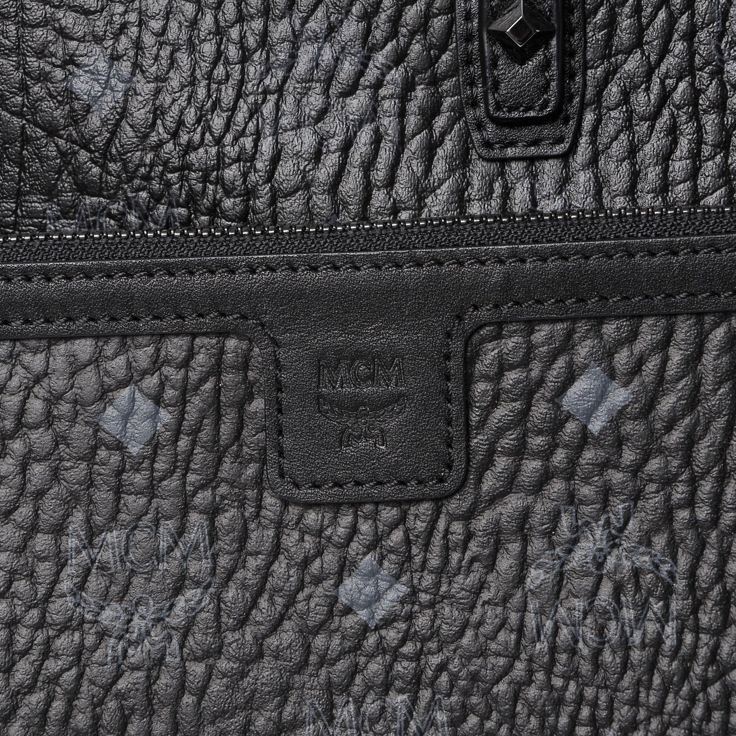Visetos Medium Anya Zip Top Shopper Tote Black