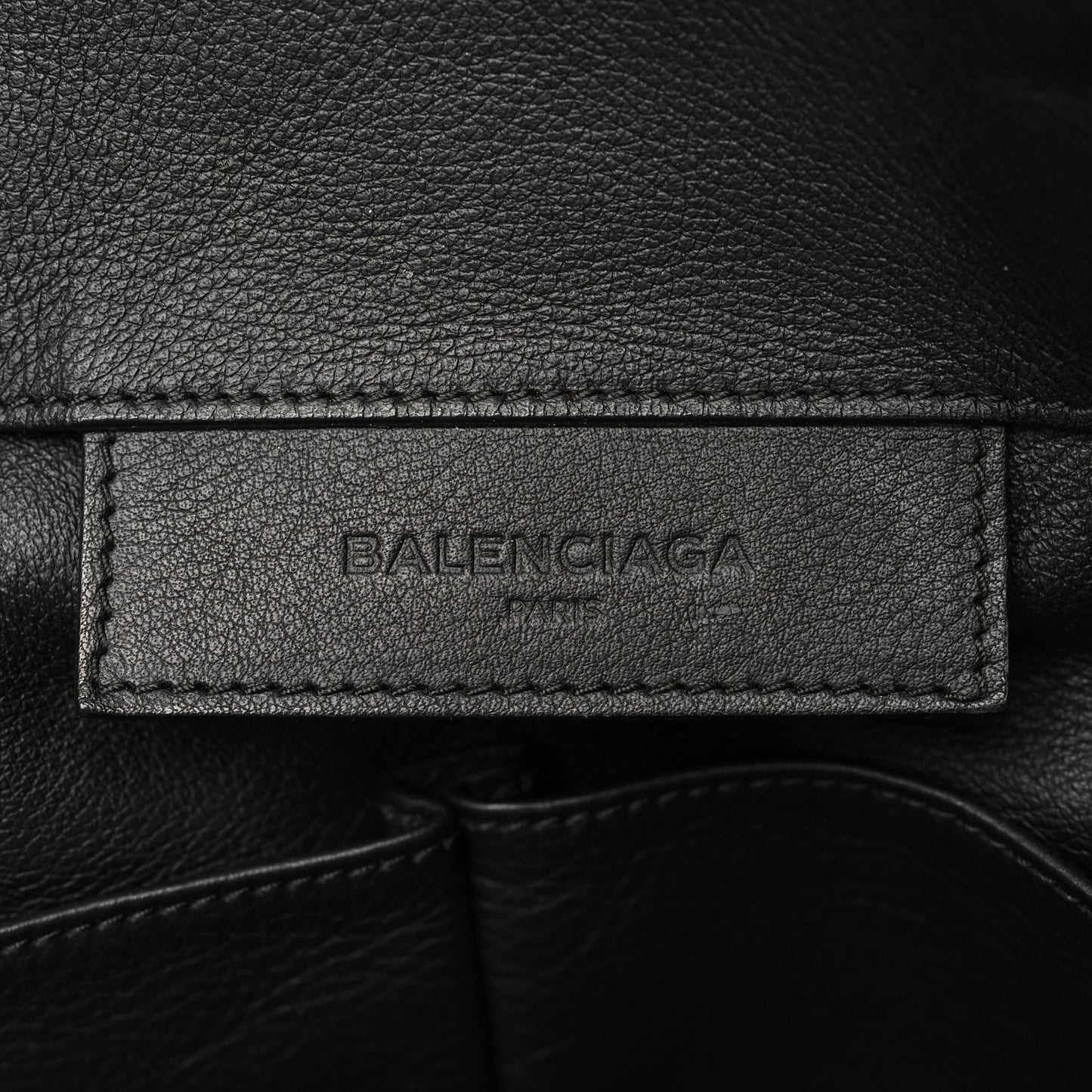 Supple Calfskin Papier A4 Zip Around Tote Black