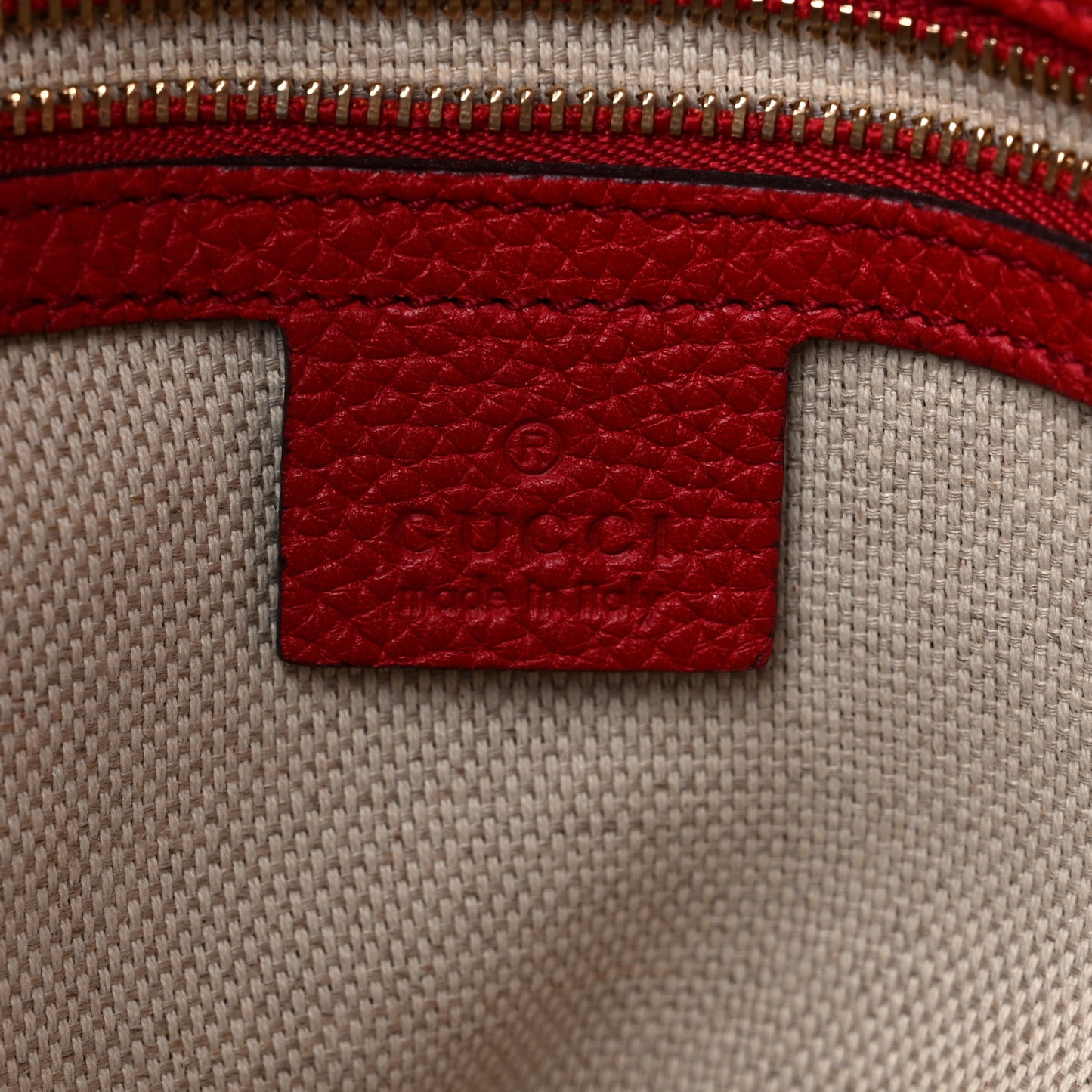 Pebbled Calfskin Medium Soho Chain Shoulder Bag Tabasco Red