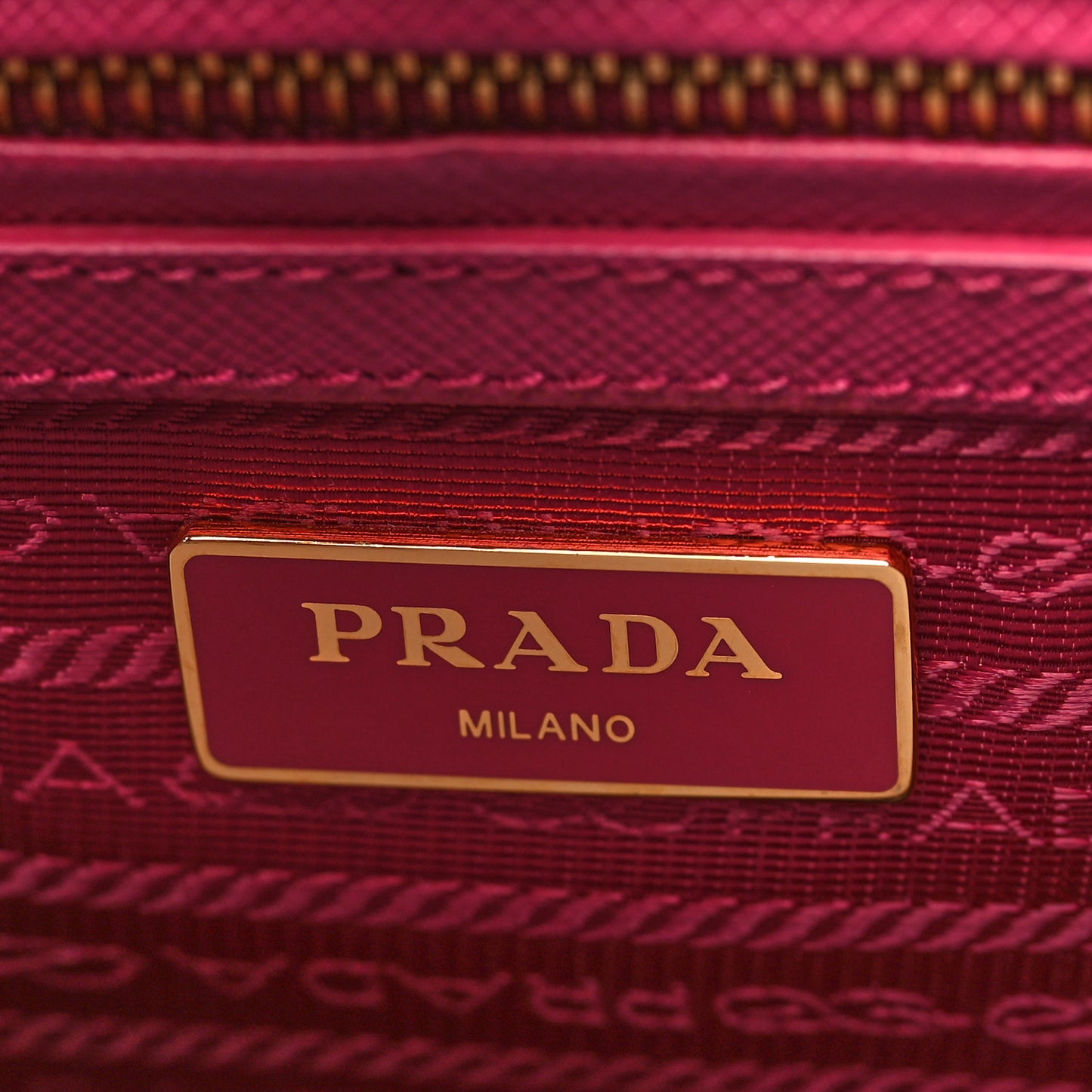 Saffiano Small Galleria Double Zip Tote Fuxia