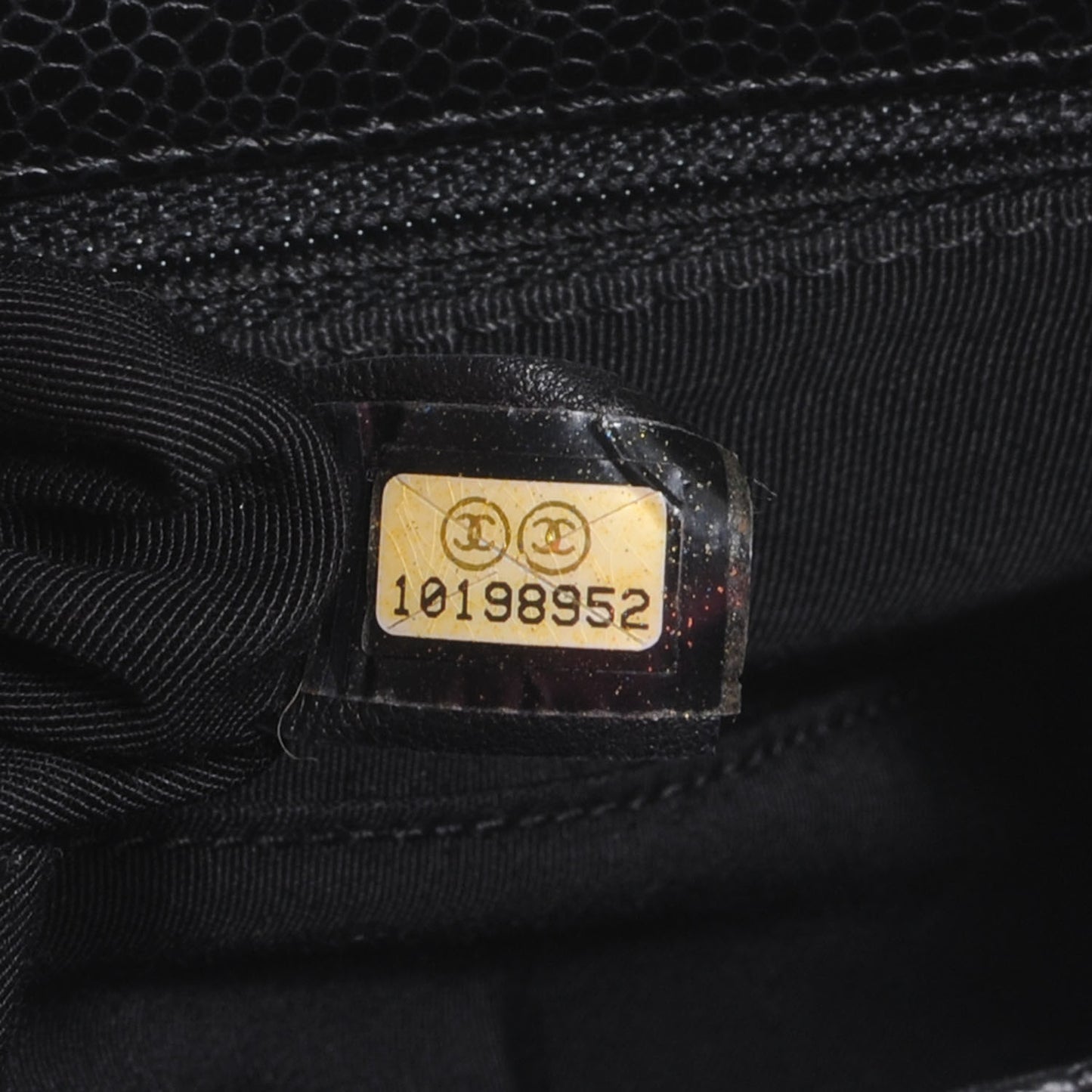 Caviar Petit Shopping Tote PST Black