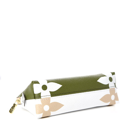 Louis Vuitton Monogram Giant Cosmetic Pouch Kaki 4 of 9