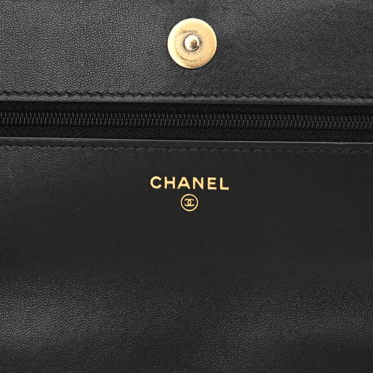 Lambskin Quilted Chanel 19 Wallet On Chain WOC Black