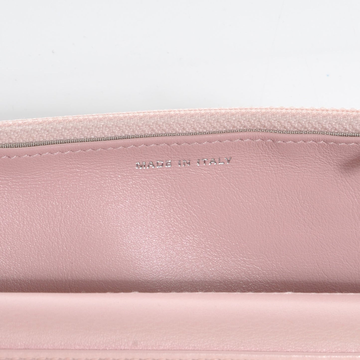 Caviar Timeless Wallet on Chain WOC Light Pink