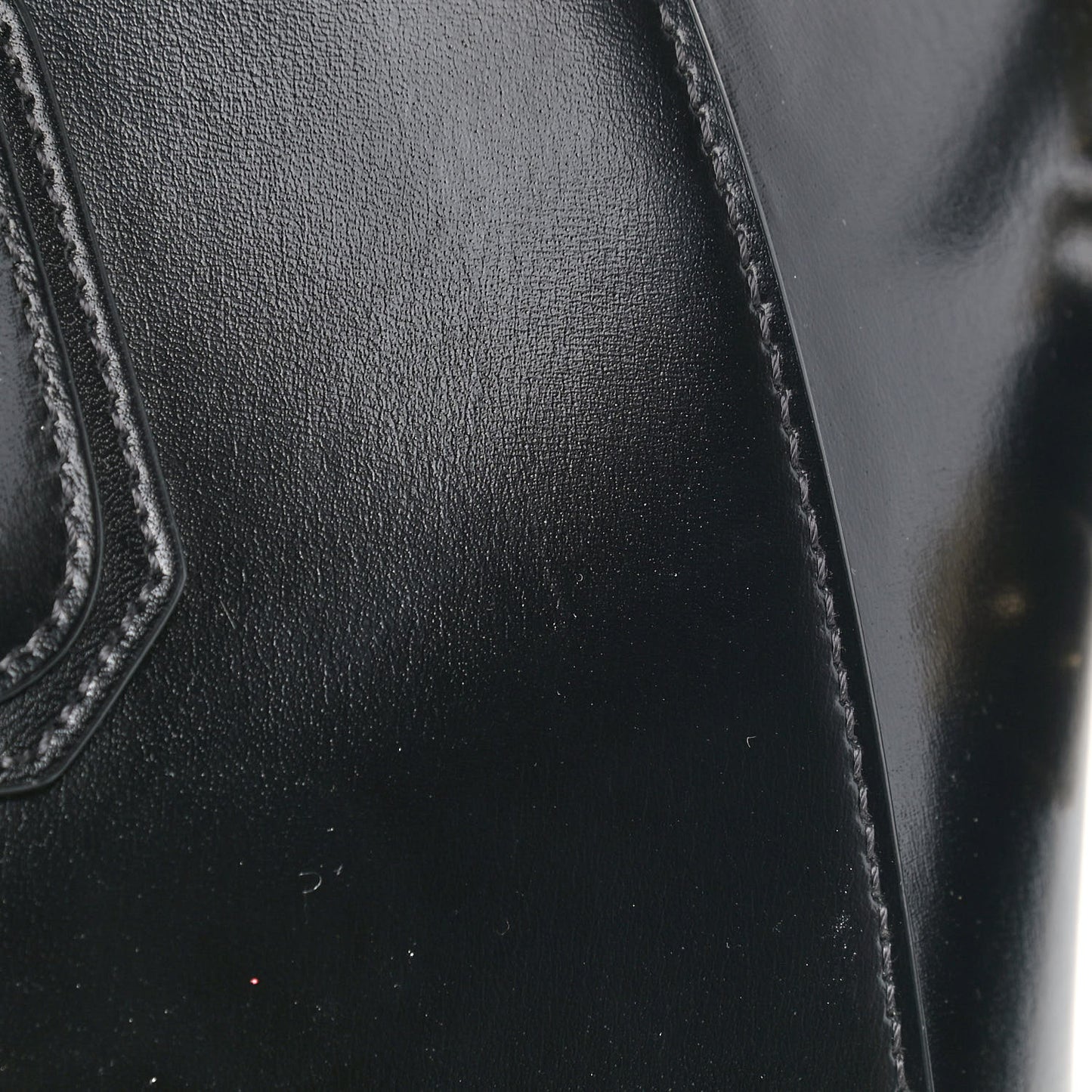 Shiny Lord Calfskin Medium Antigona Black