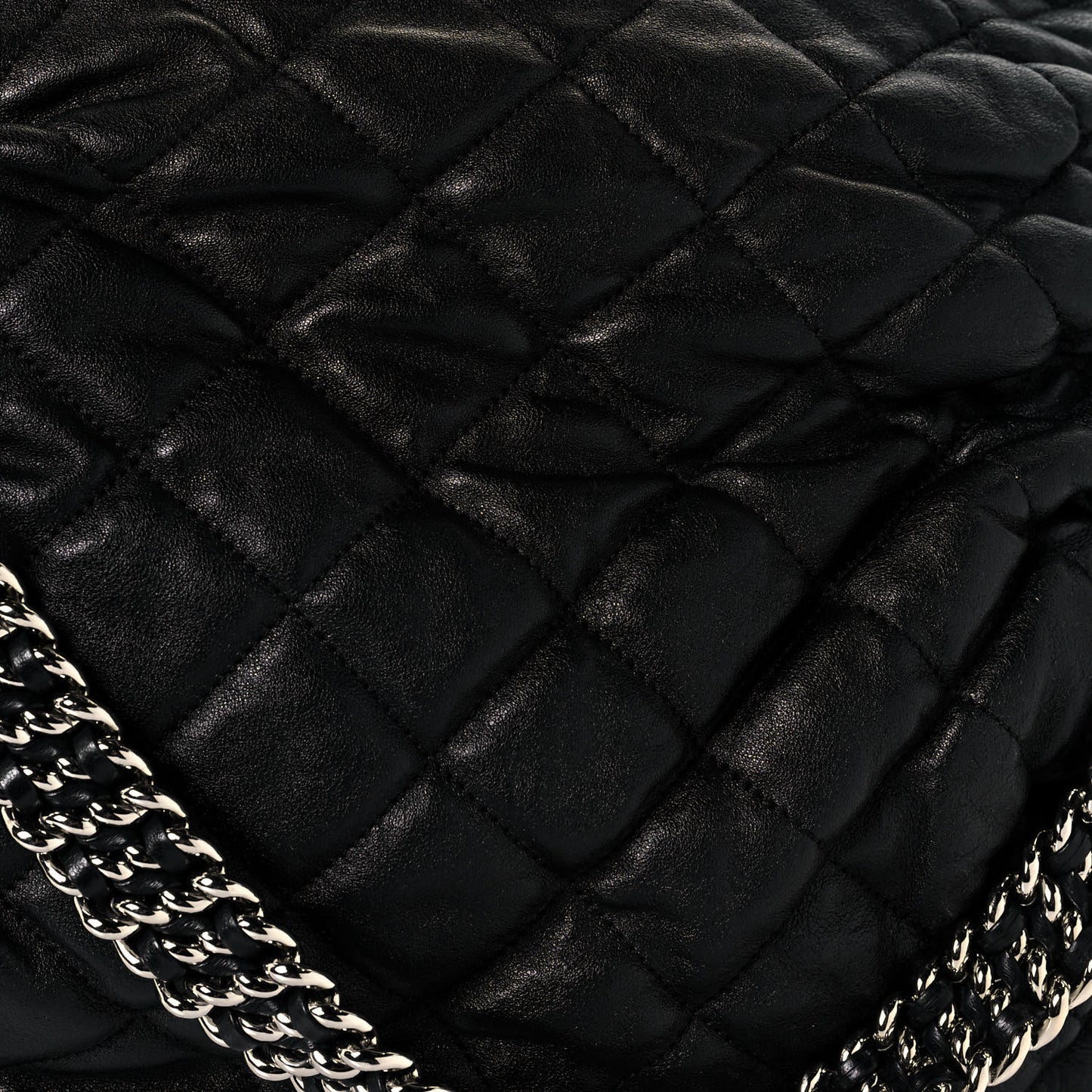 Washed Lambskin Chain Around Hobo Black