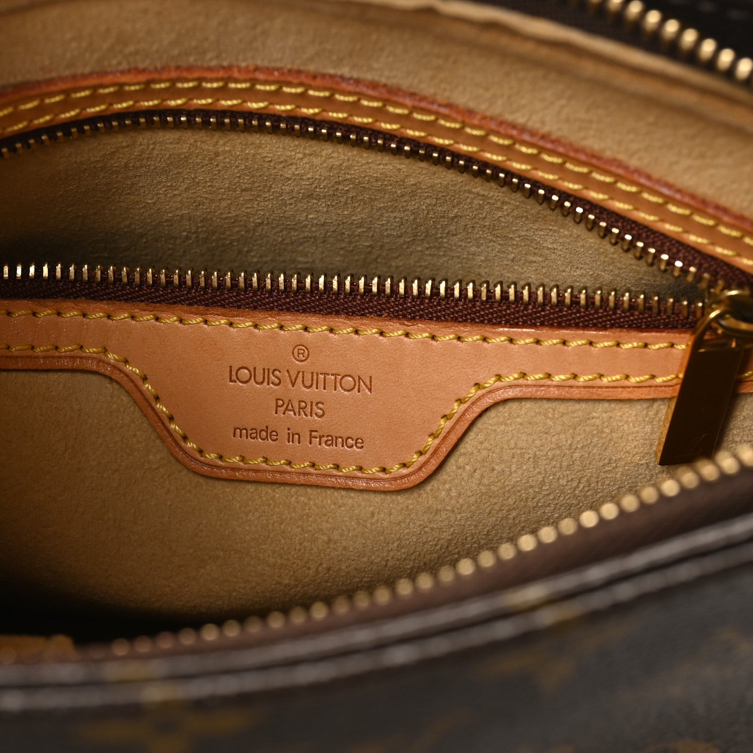 Louis Vuitton Monogram Looping MM 6 of 9