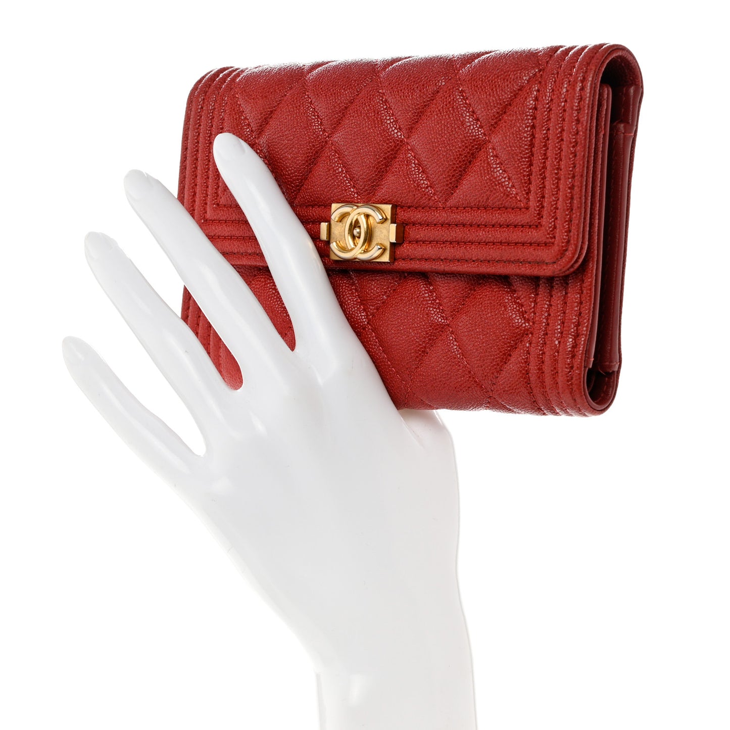 Caviar Quilted Medium Boy Flap Wallet Red
