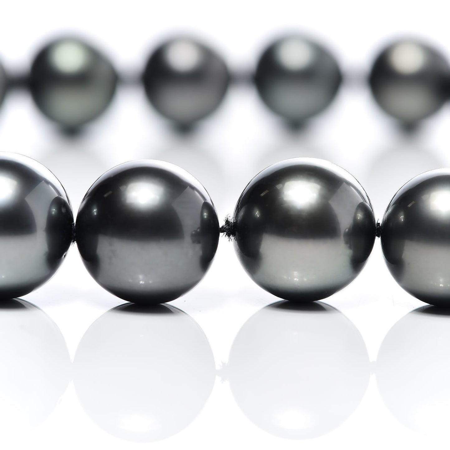 18K White Gold Black South Sea Cultured Pearl 11-14mm Strand Necklace 18.75"