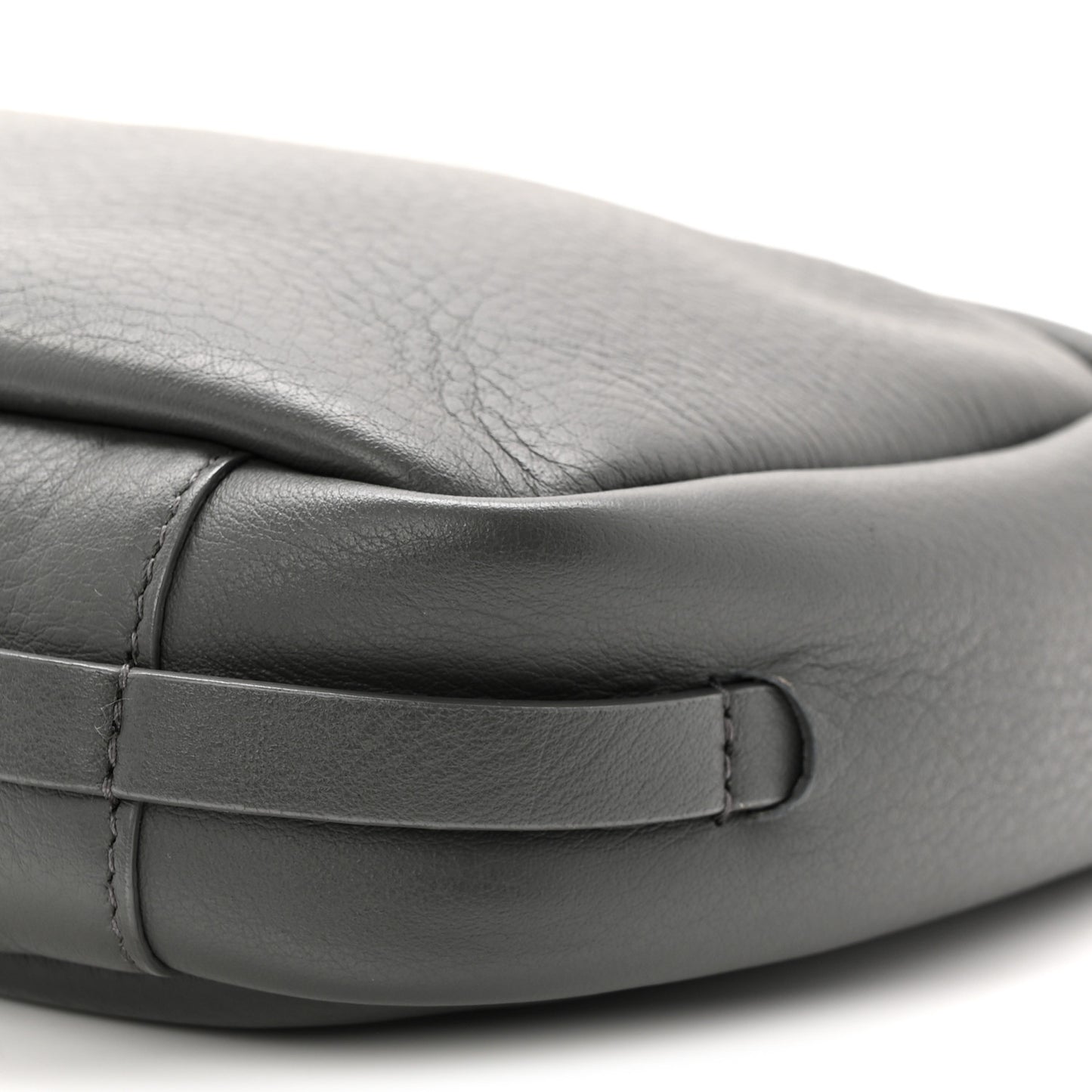 Calfskin Logo S Everyday Camera Bag Gris Fossile
