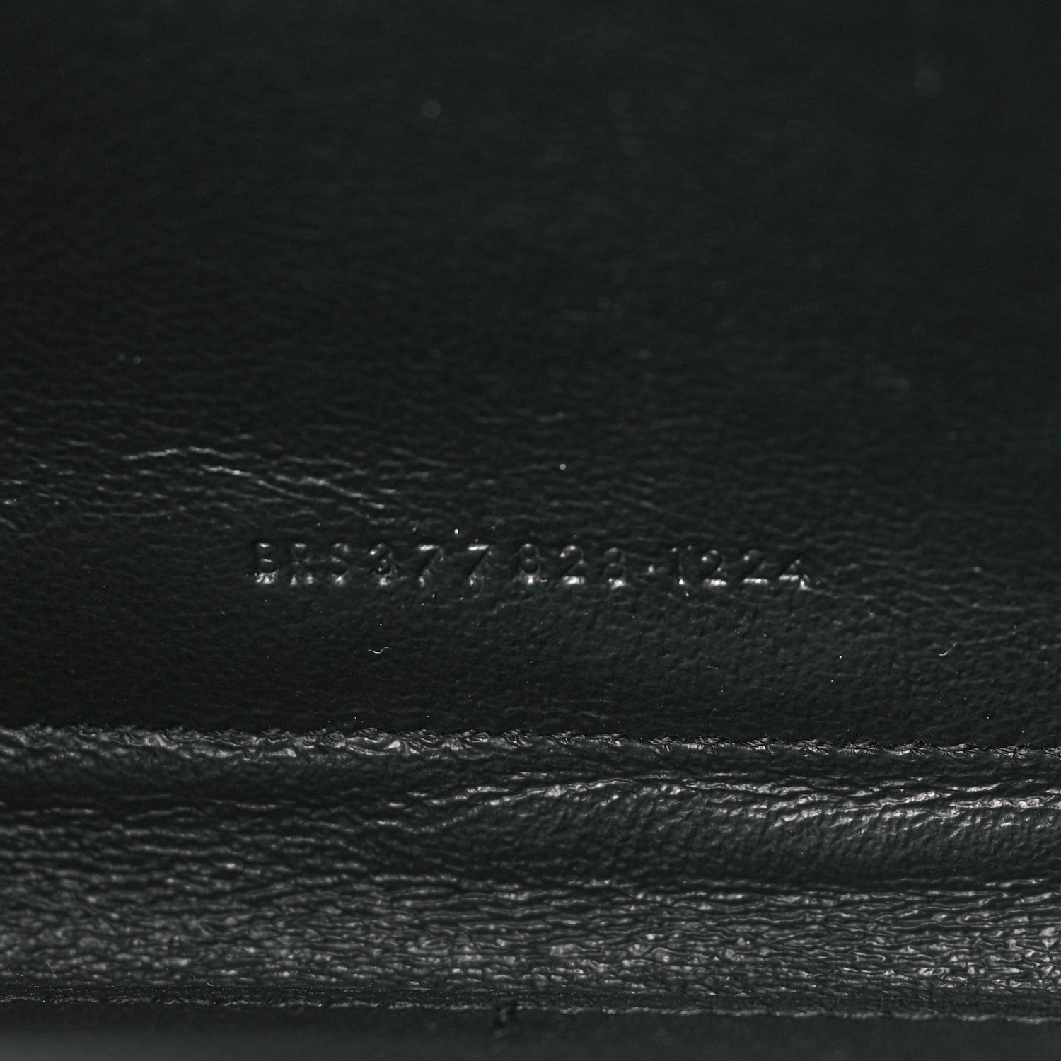Saint Laurent Grain De Poudre Matelasse Chevron Monogram Chain Wallet Black 7 of 11