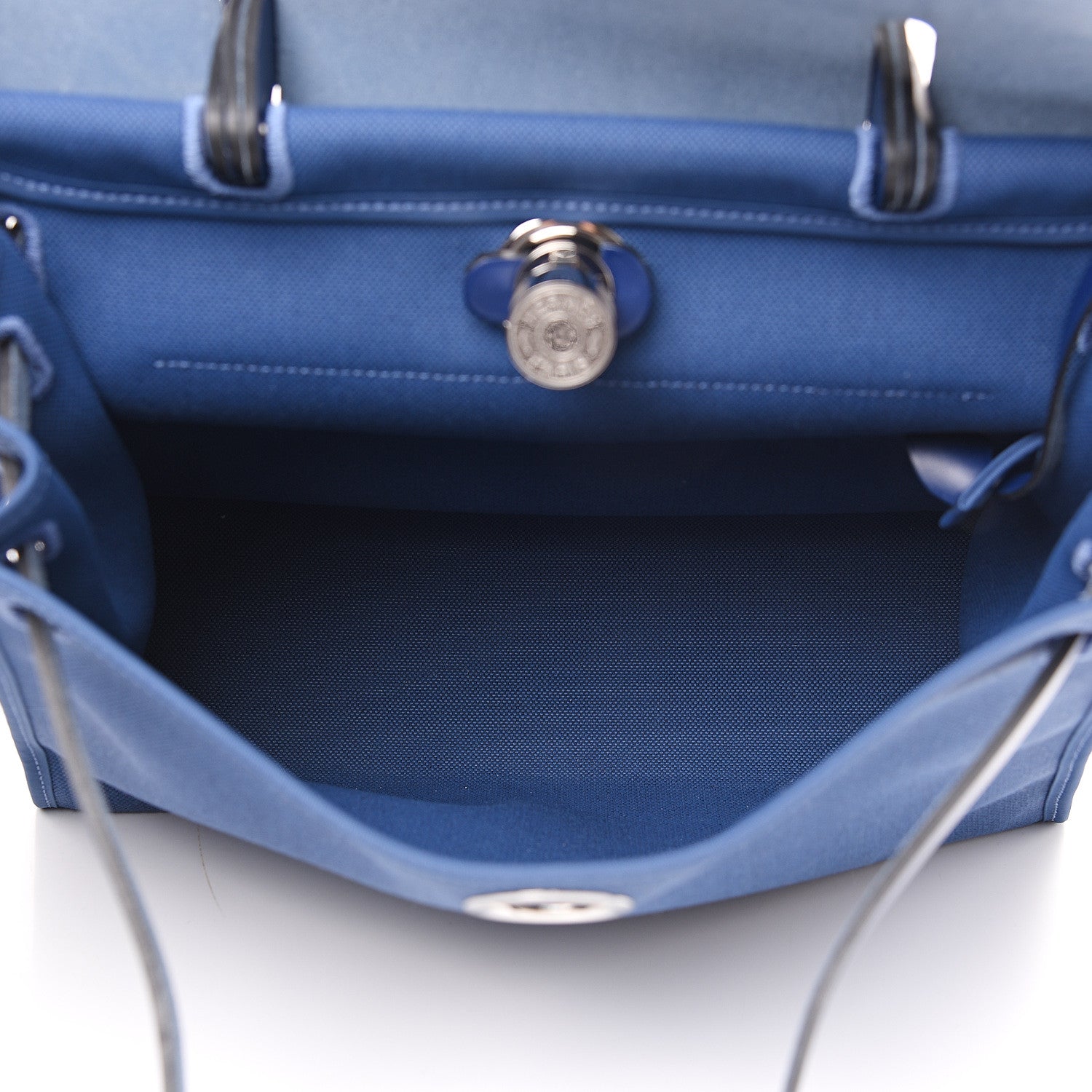 Hermes Vache Hunter Toile Militaire Herbag Zip 31 PM Bleu Brighton Bleu Saphir 5 of 10