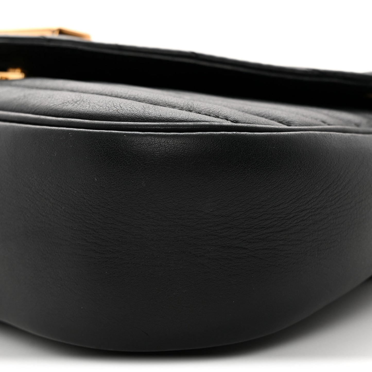 Calfskin New Wave Chain MM Black