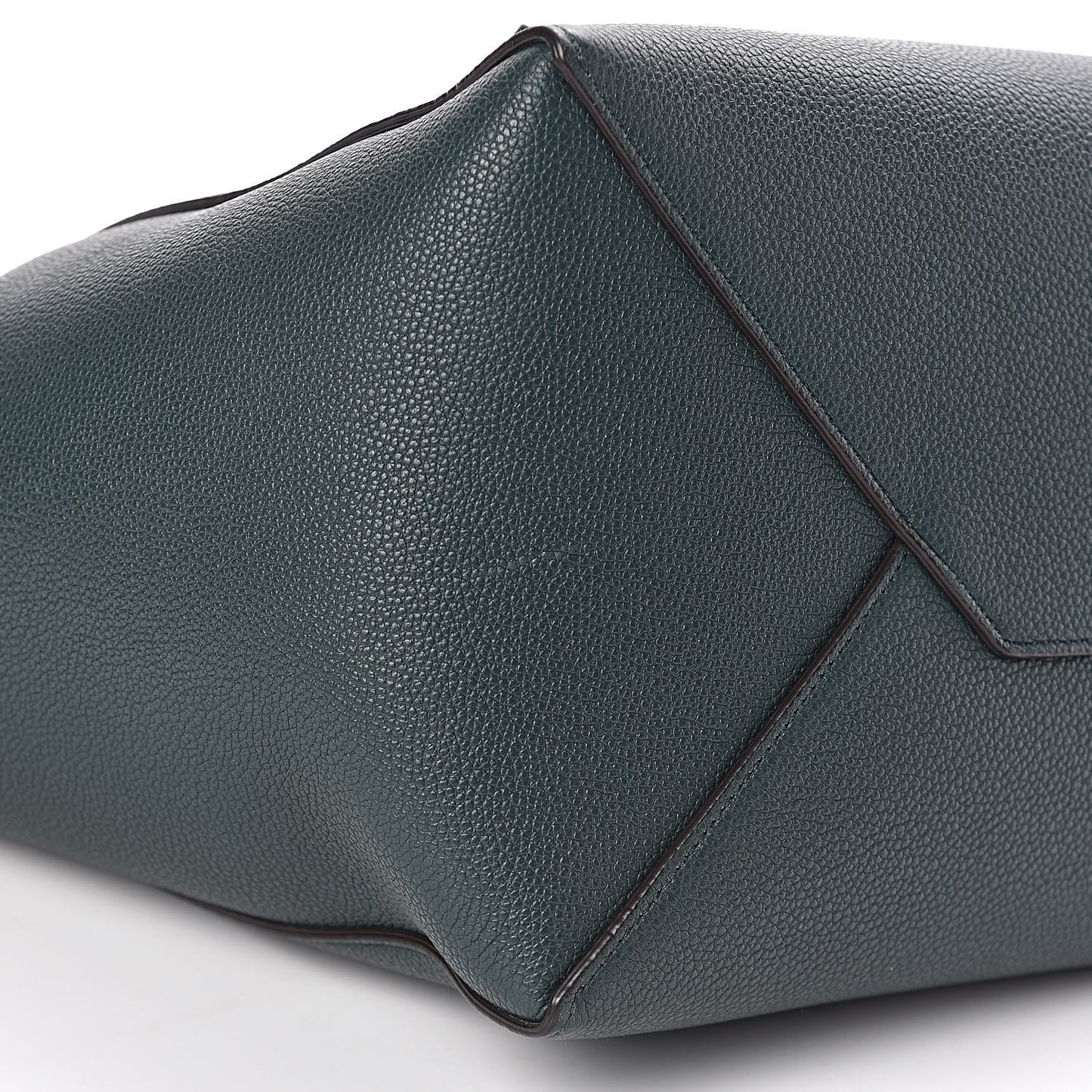 Soft Grained Calfskin Small Belt Cabas Phantom Amazone