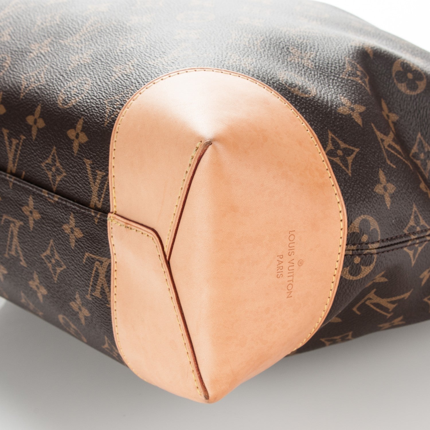 Louis Vuitton Monogram Berri MM 9 of 10