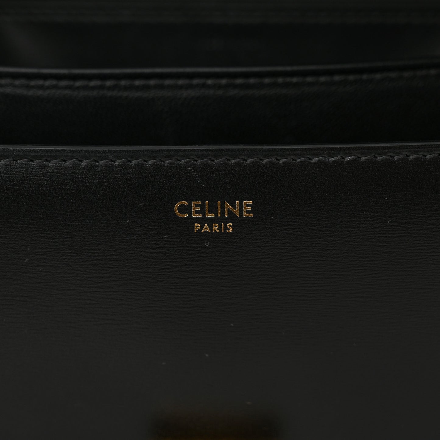 Box Calfskin Medium Classic Box Flap Bag Black