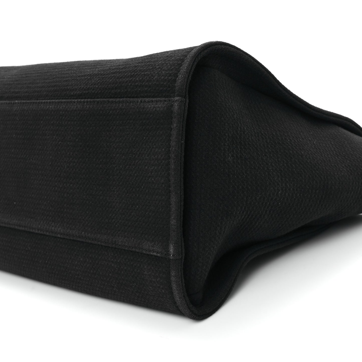 Mixed Fibers Medium Deauville Tote Black