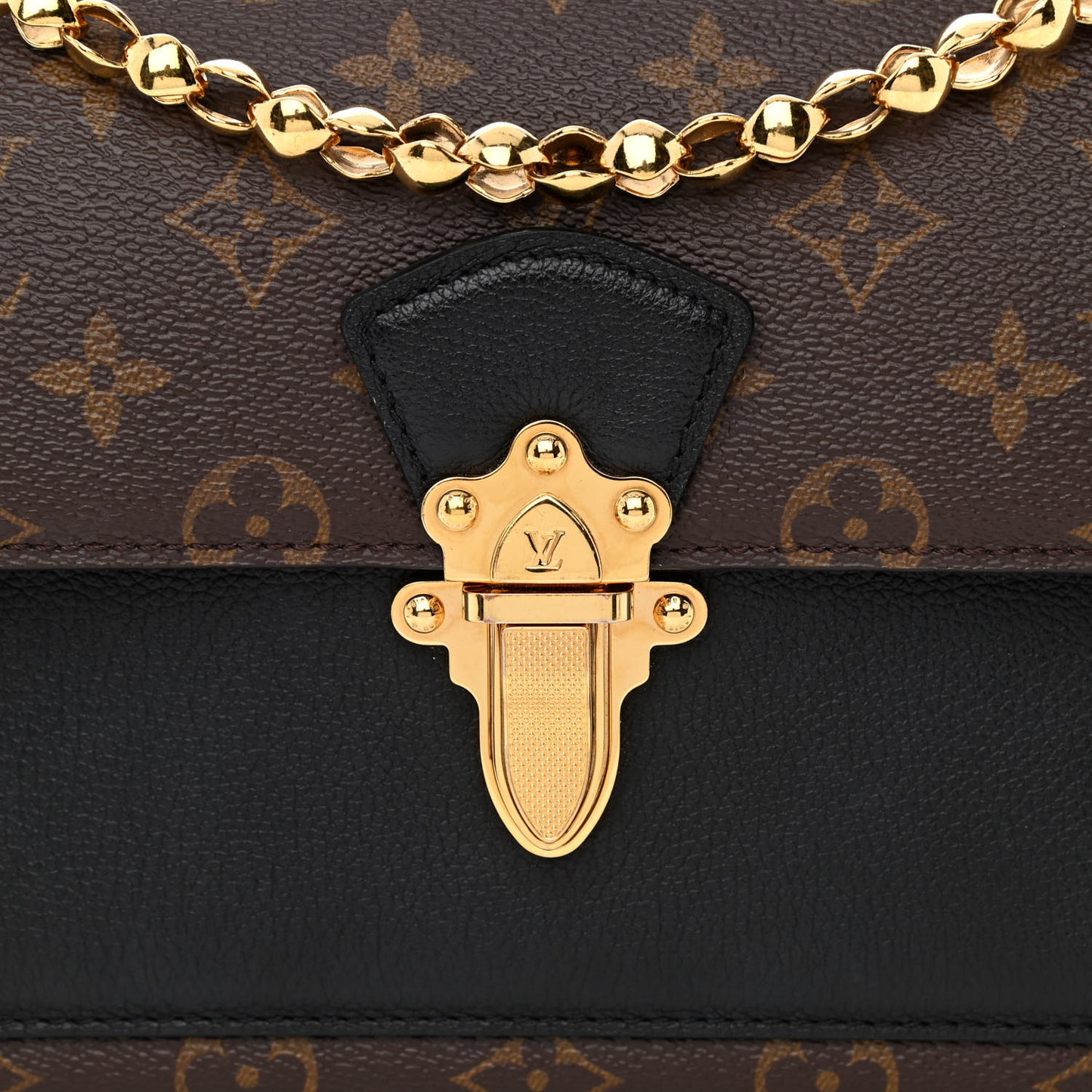 Monogram Victoire Black