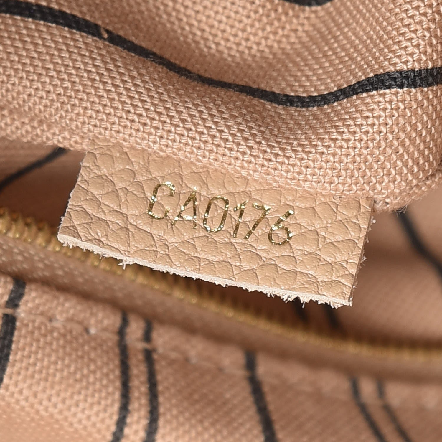 Louis Vuitton Empreinte Artsy MM Dune 7 of 8