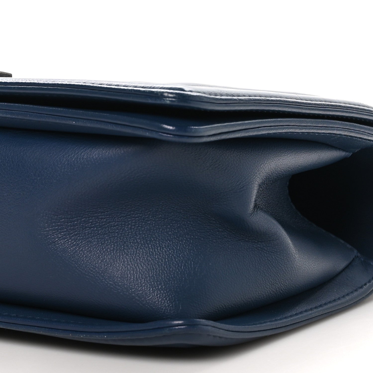 Chanel Wrinkled Lambskin Chevron Quilted Medium Boy Flap Navy 10 of 10