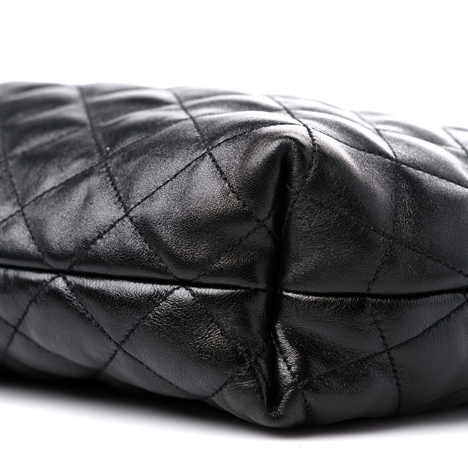 Saint Laurent Lambskin Quilted Maxi Icare Shopping Tote Black 10 of 10
