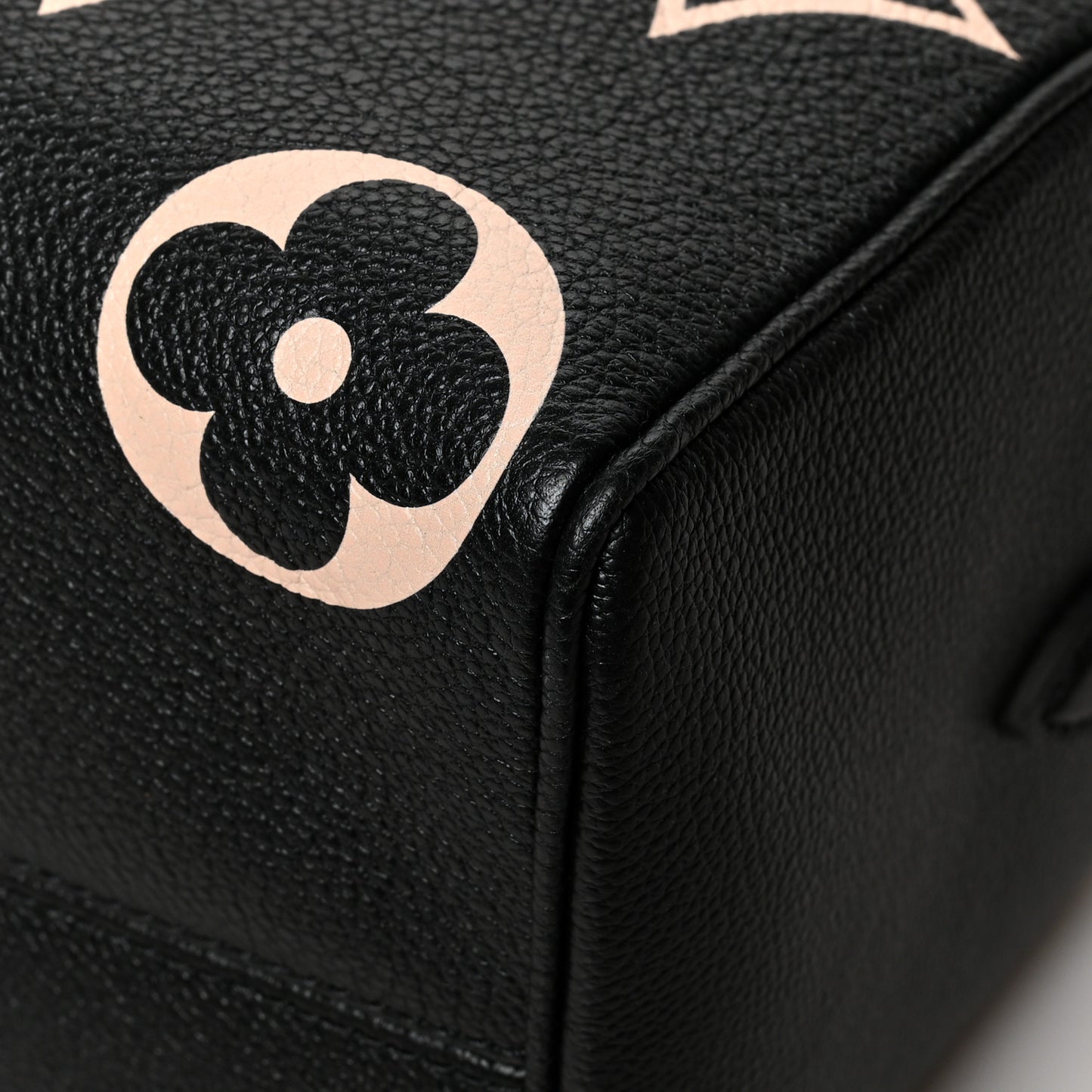 Empreinte Monogram Giant Speedy Bandouliere 25 Black Beige