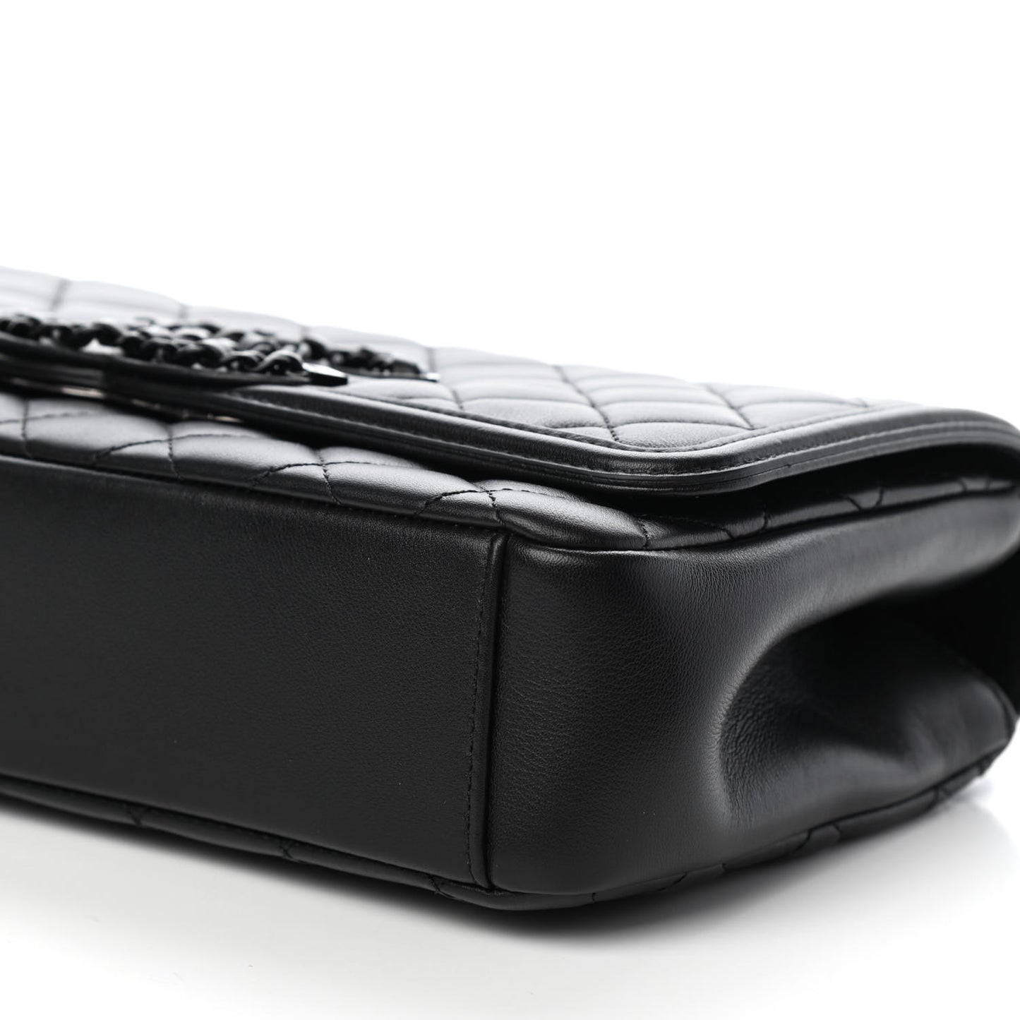 Calfskin Quilted Medium CC Filigree Flap Black