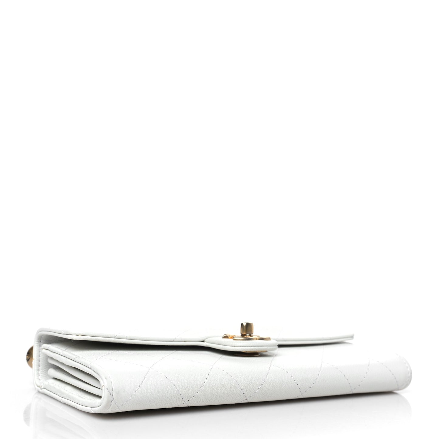 Goatskin Quilted Chic Pearls Clutch With Chain White