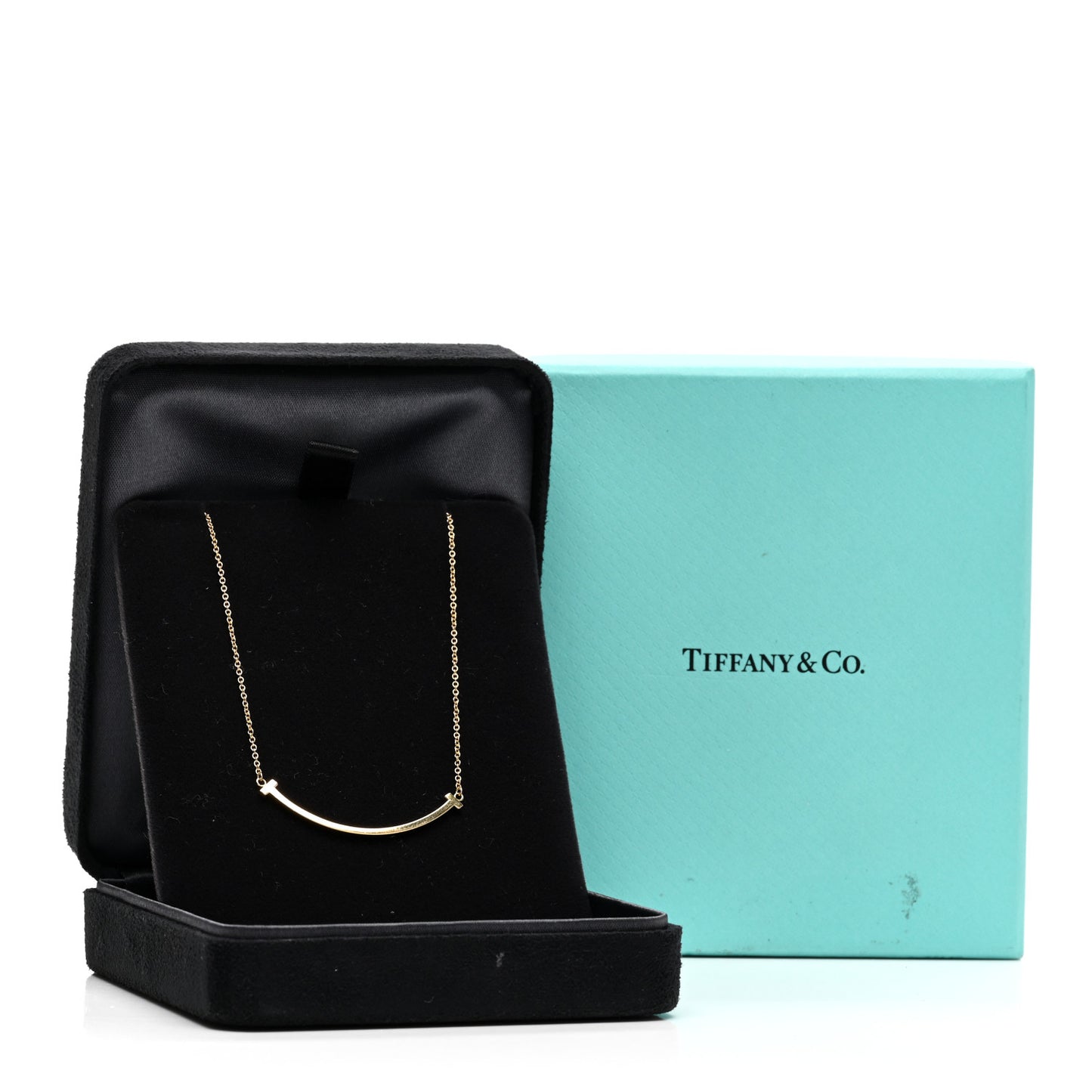 18K Yellow Gold Small T Smile Pendant Necklace
