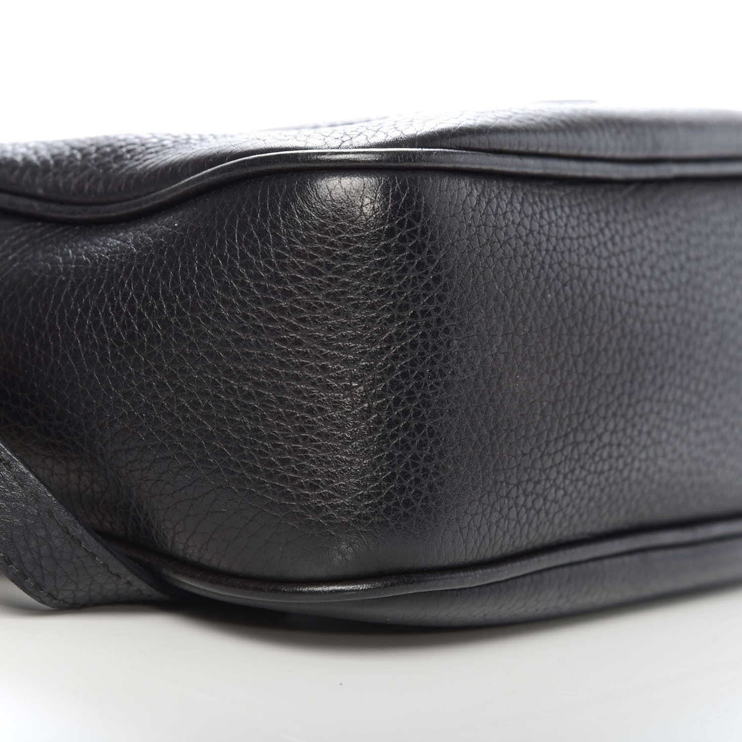 Gucci Pebbled Calfskin Small Soho Disco Bag Black 9 of 12