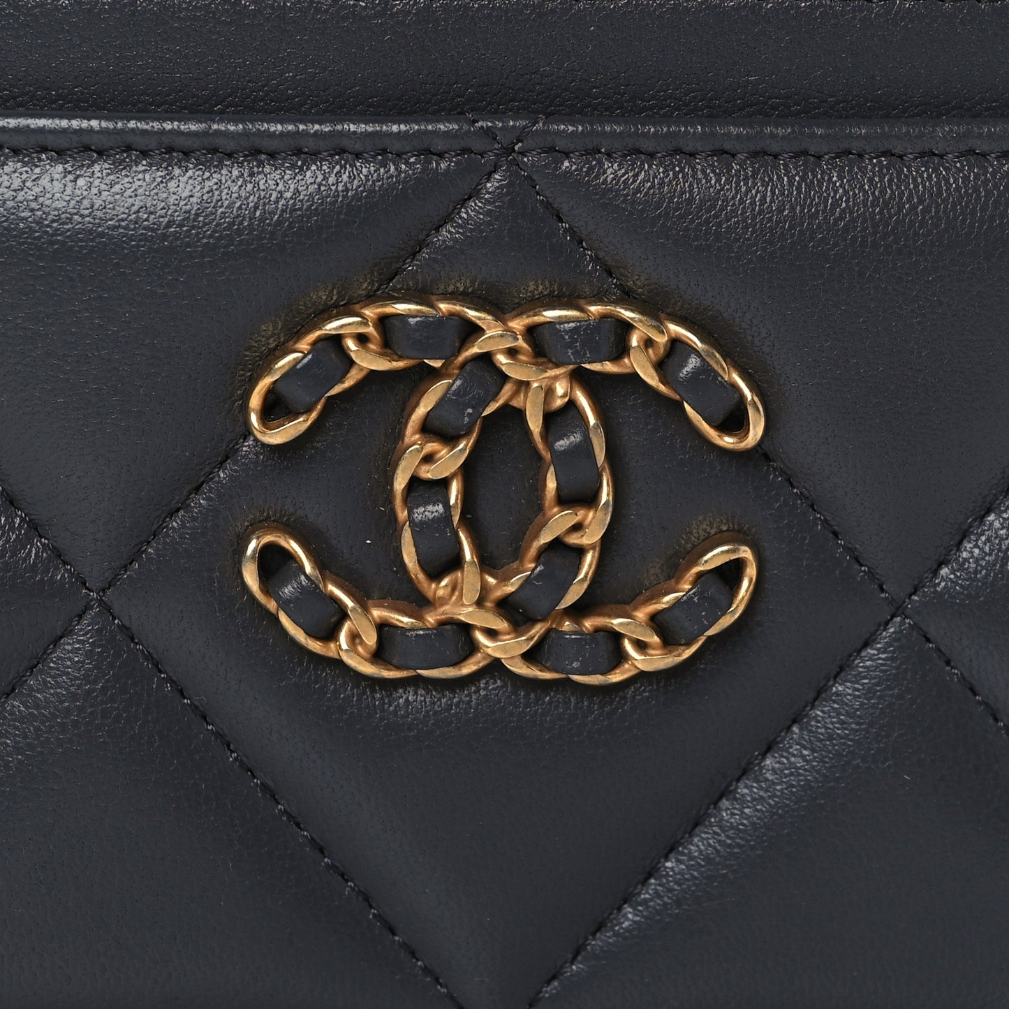 Lambskin Quilted Chanel 19 Card Holder Dark Grey