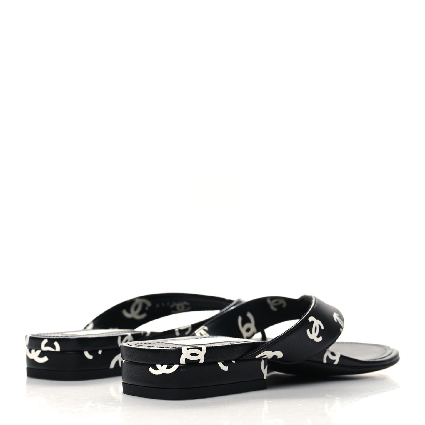 Lambskin Printed CC Thong Sandals 35.5 Black White