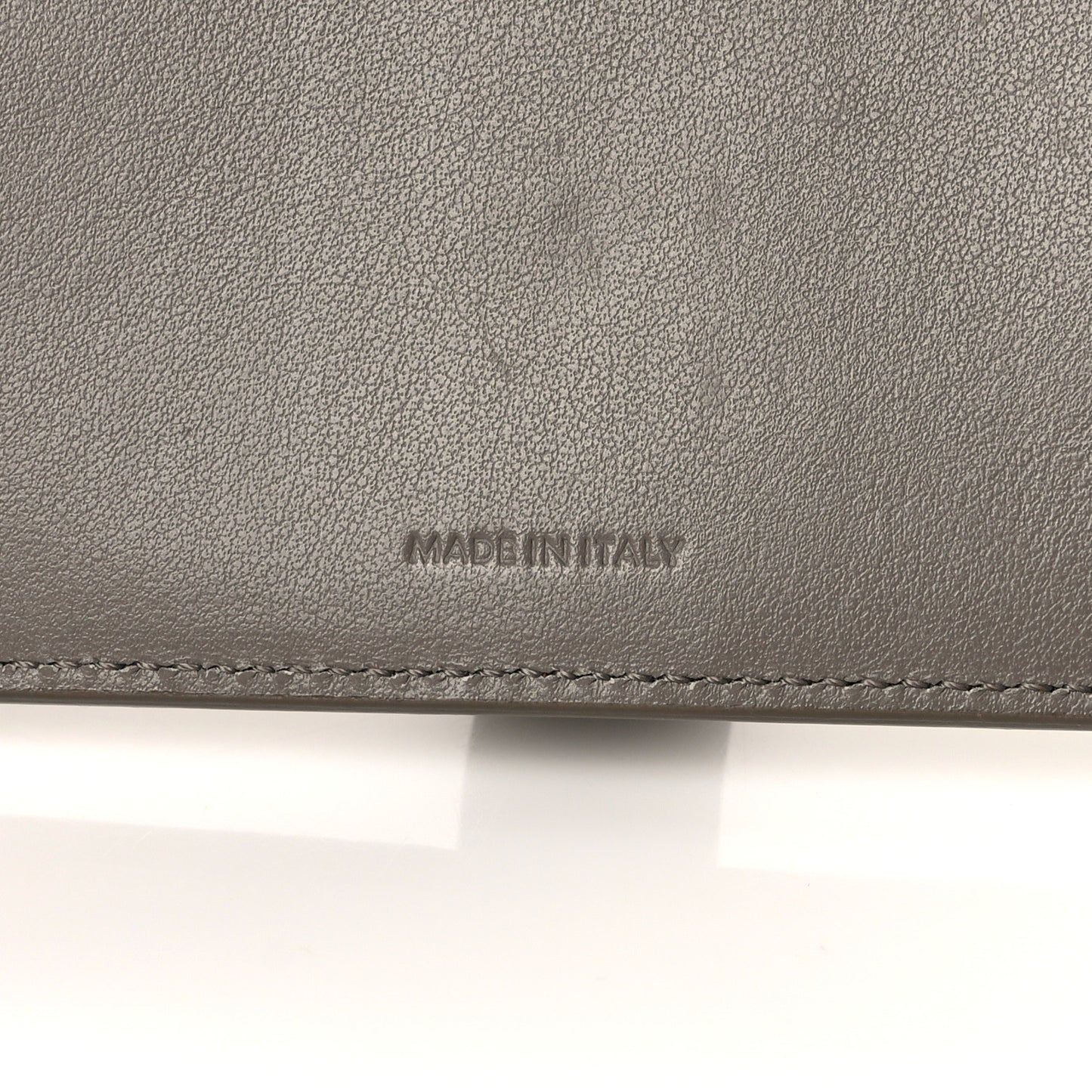 Grained Calfskin Small Multifunction Strap Wallet Pebble Mineral