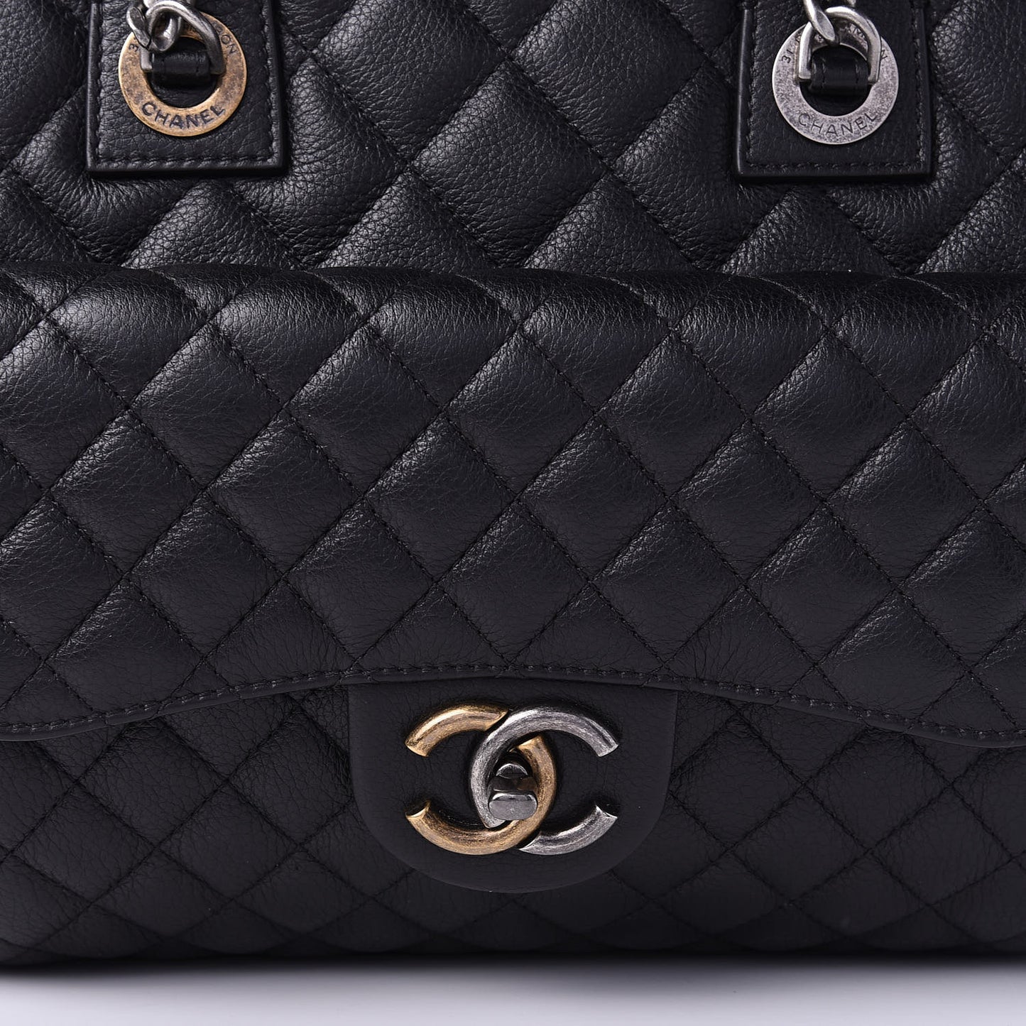 Caviar Quilted Large Casual Pocket Tote Black