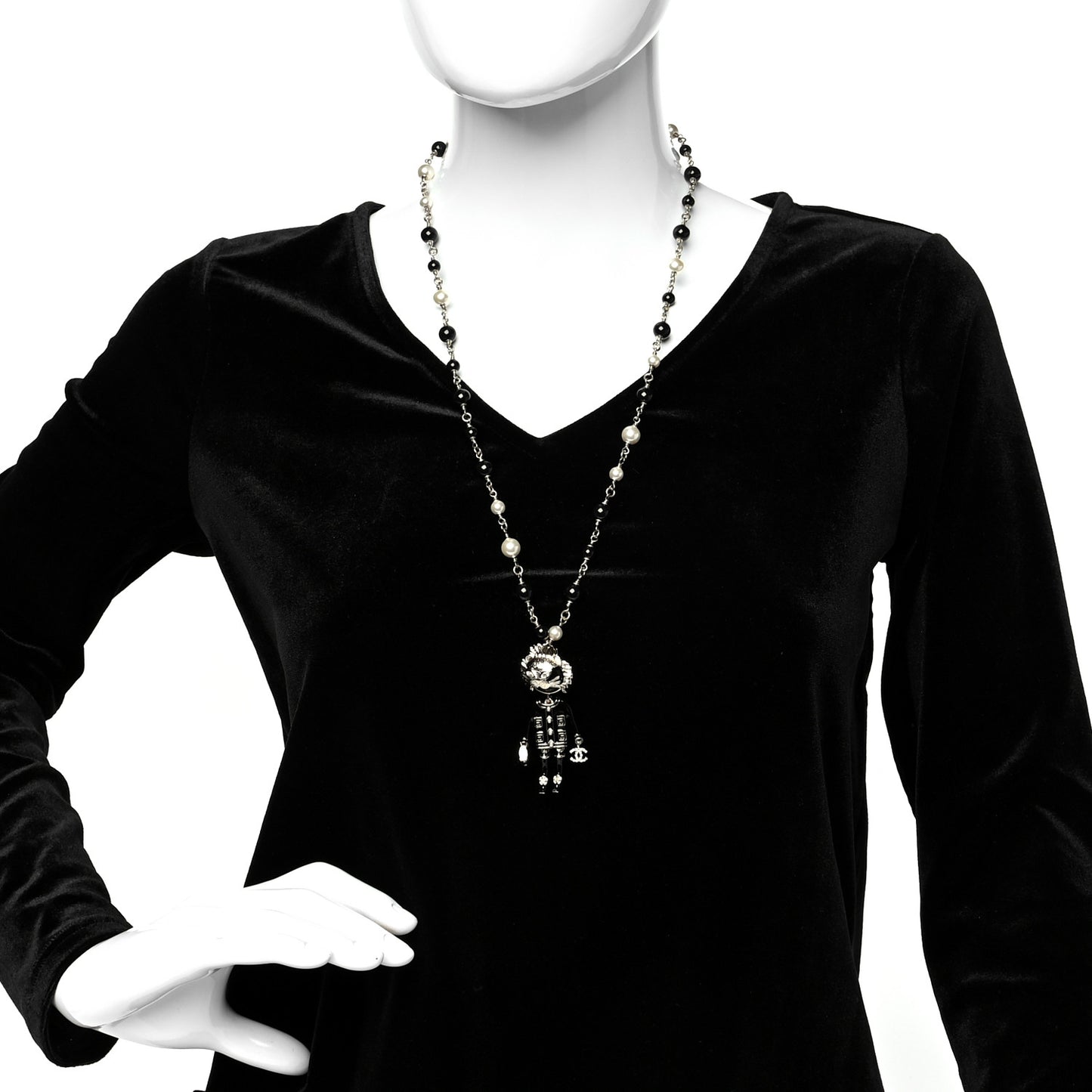 Gripoix Poured Glass Crystal Bead Pearl CC Lion Pendant Necklace Black Gold