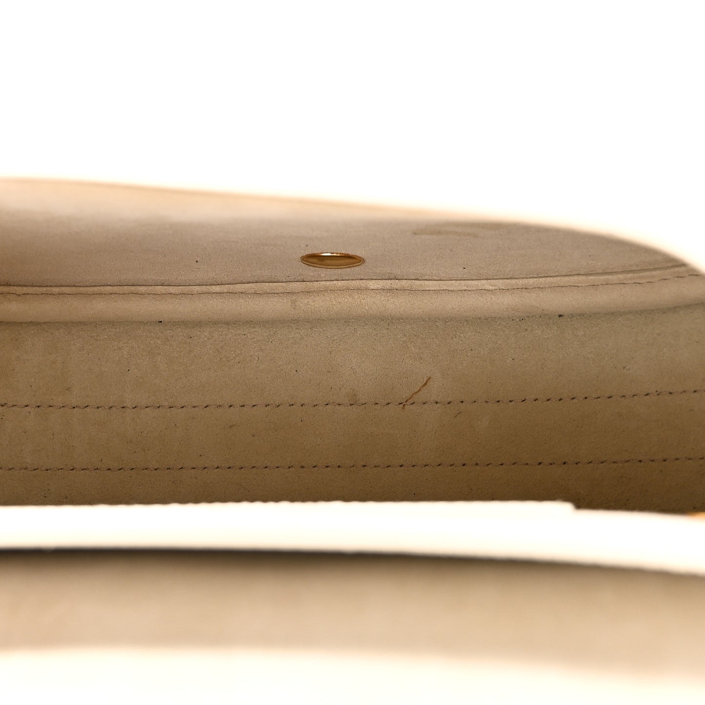 Box Calfskin Medium Bobby Flap Latte