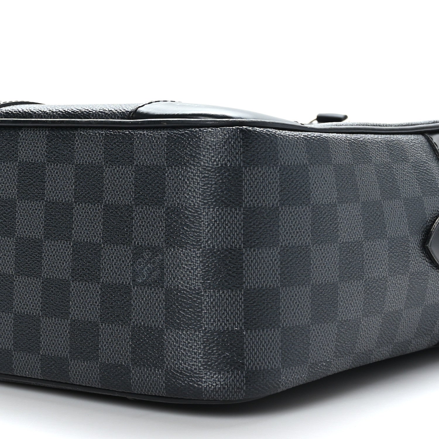 Louis Vuitton Damier Graphite Porte-Documents Voyage GM 8 of 9
