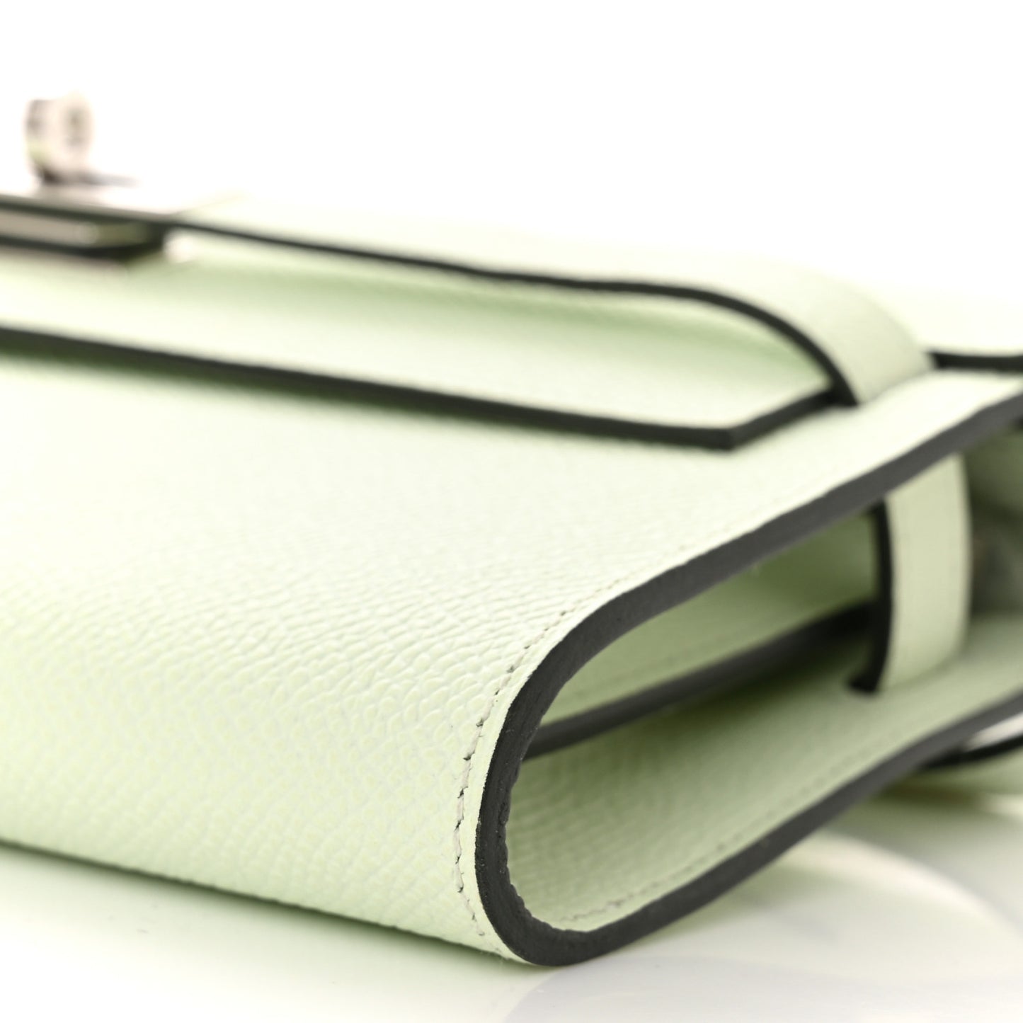 Epsom Kelly Wallet To Go Vert Fizz