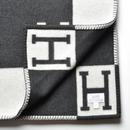 Hermes Wool Cashmere Avalon Blanket Ecru Gris Fonce 3 of 4
