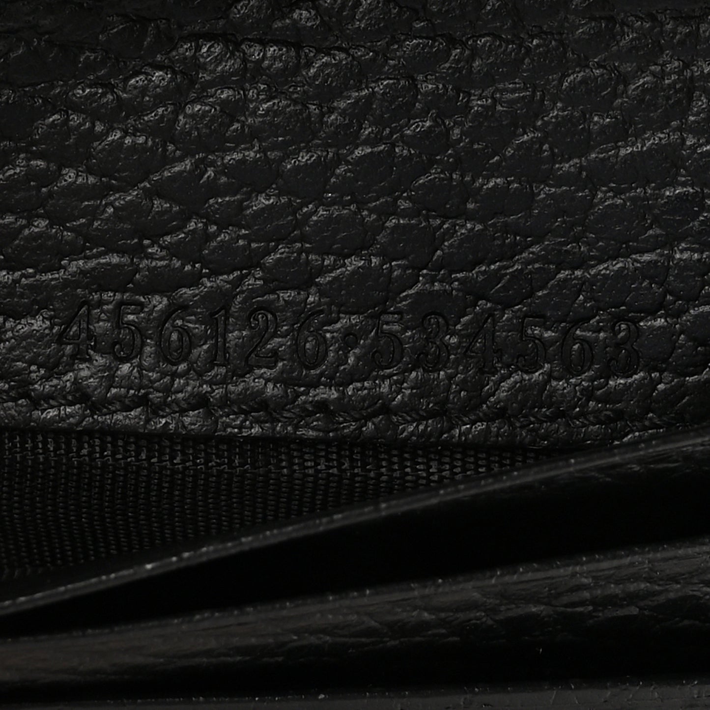 Pebbled Calfskin GG Marmont Card Case Black