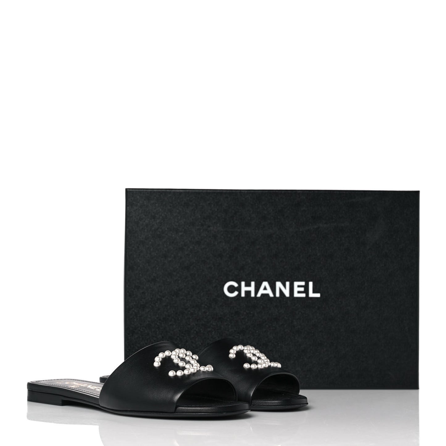 Lambskin Pearl CC Sandals 37 Black
