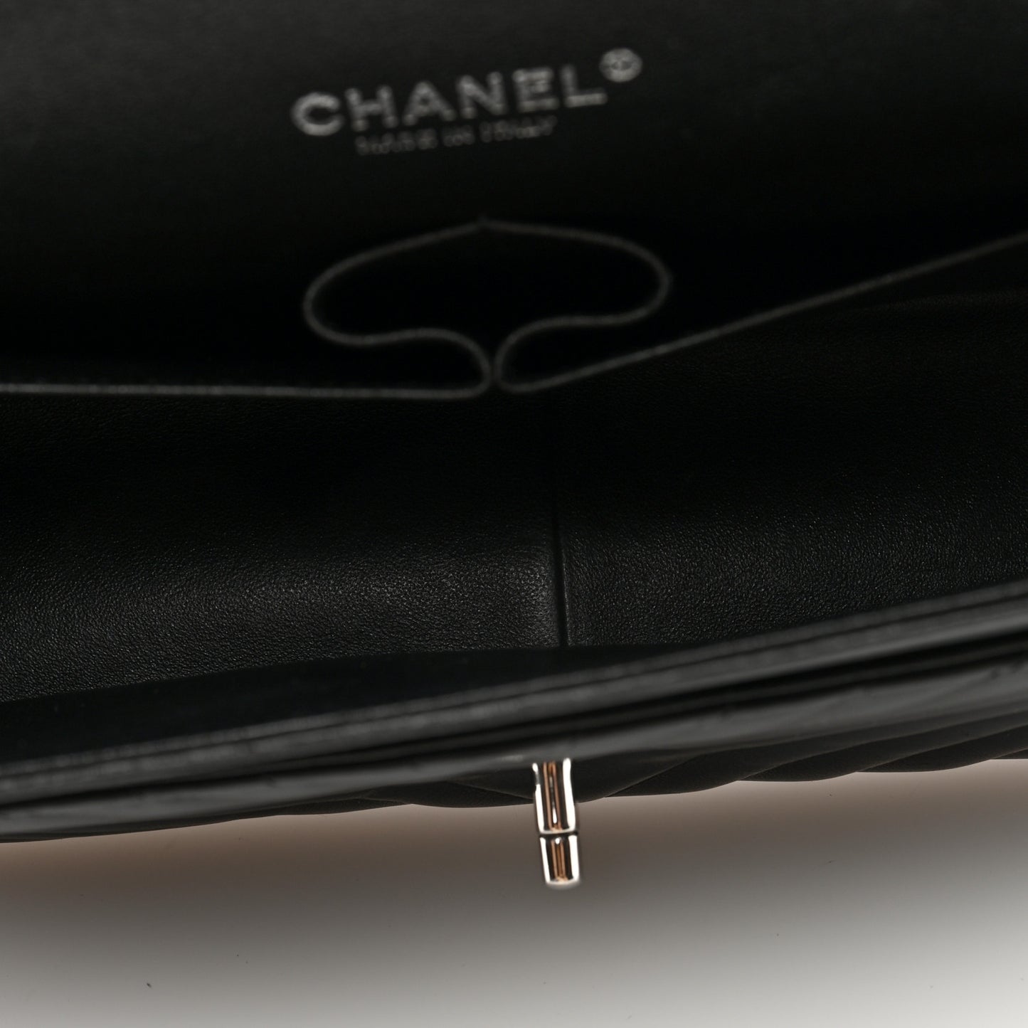 Lambskin Chevron Quilted Jumbo Double Flap Black