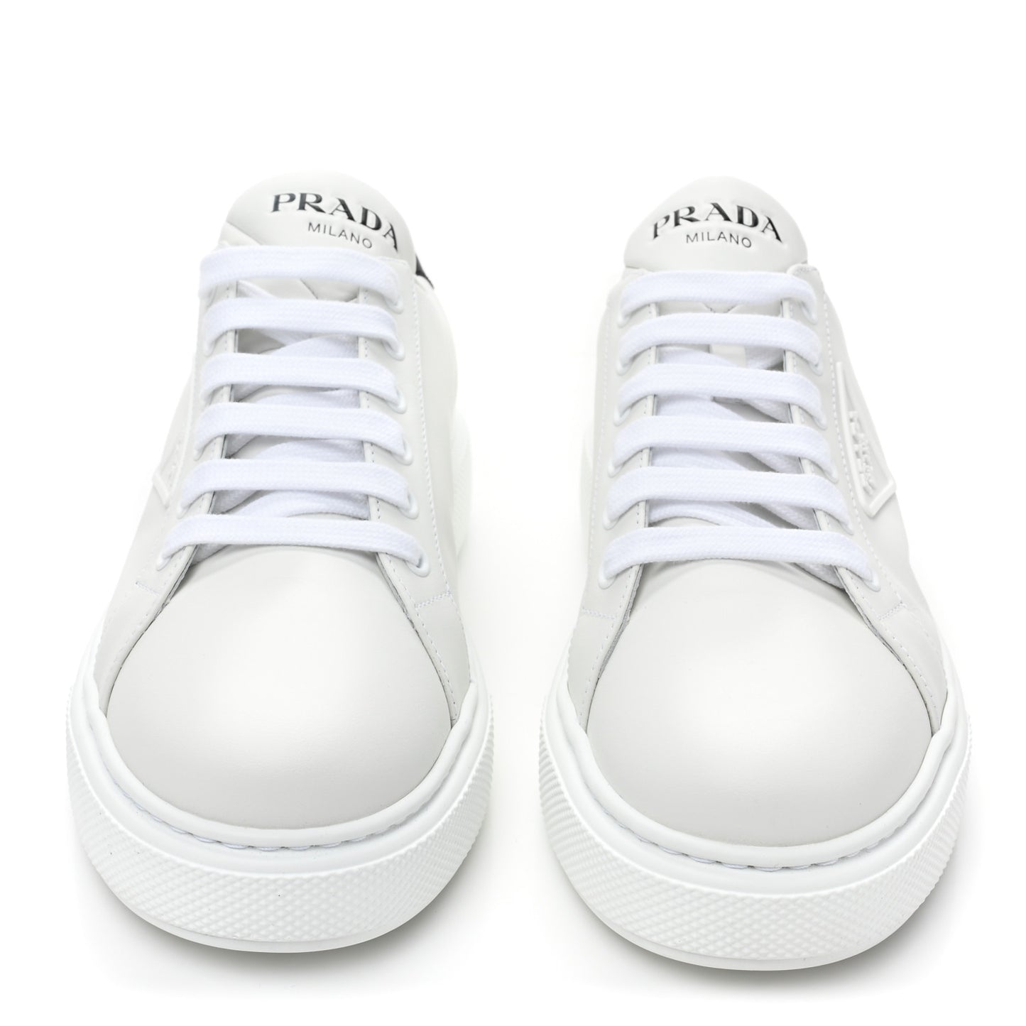Vitello Soft Rubber Triangle Logo Womens Low Top 40mm Sneakers 38.5 White