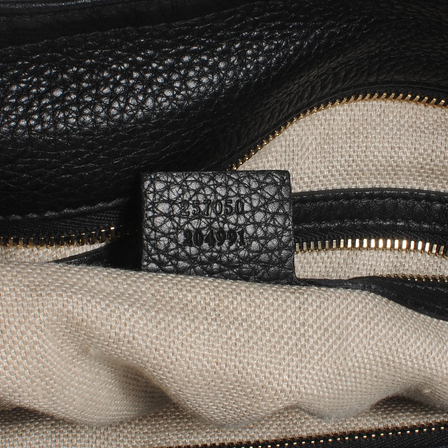 Leather Greenwich Medium Shoulder Bag Black